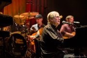 20161008-BrianWilson-VictoriaHolt09