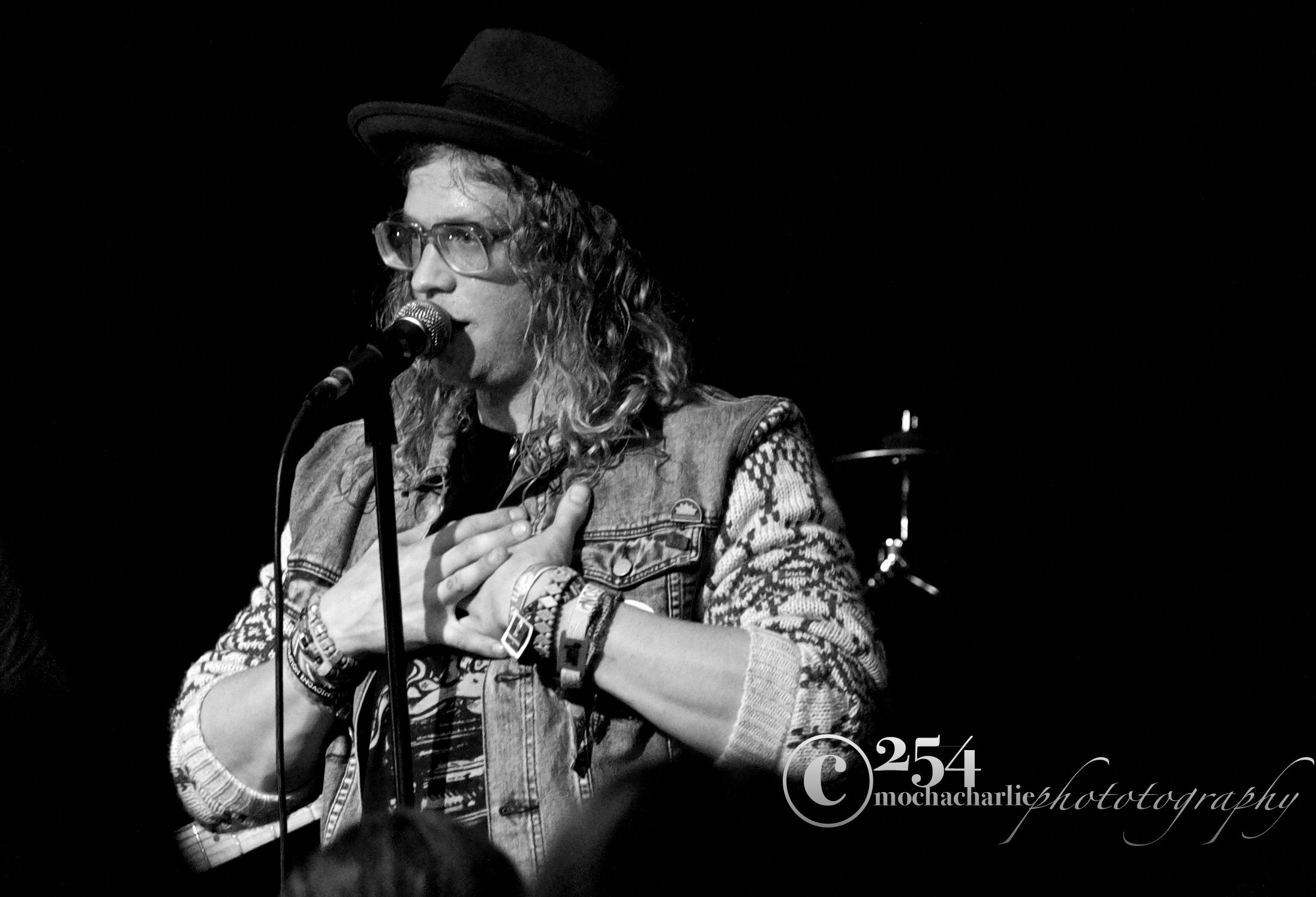 Allen Stone @ Easy Street Records on 8/22/12 (Photo By Mocha Charlie)