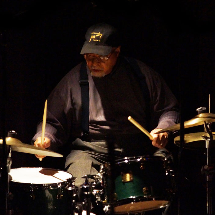 Joey DeFrancescoTrio at Dimitriou’s Jazz Alley (Photo By Bill Bungard)