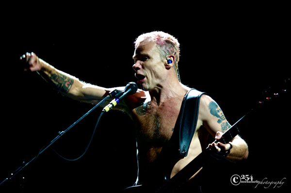 Red Hot Chili Peppers @ Key Arena on 11/15/12 (Photo By Mocha Charlie)