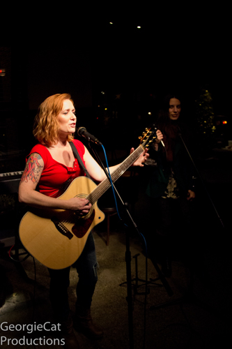 Jessica Lynne Live @ Starbucks on Olive in Capitol Hill (Photo by George Bentley)