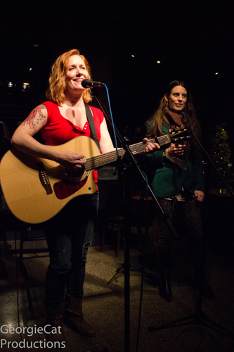 Jessica Lynne Live @ Starbucks on Olive in Capitol Hill (Photo by George Bentley)