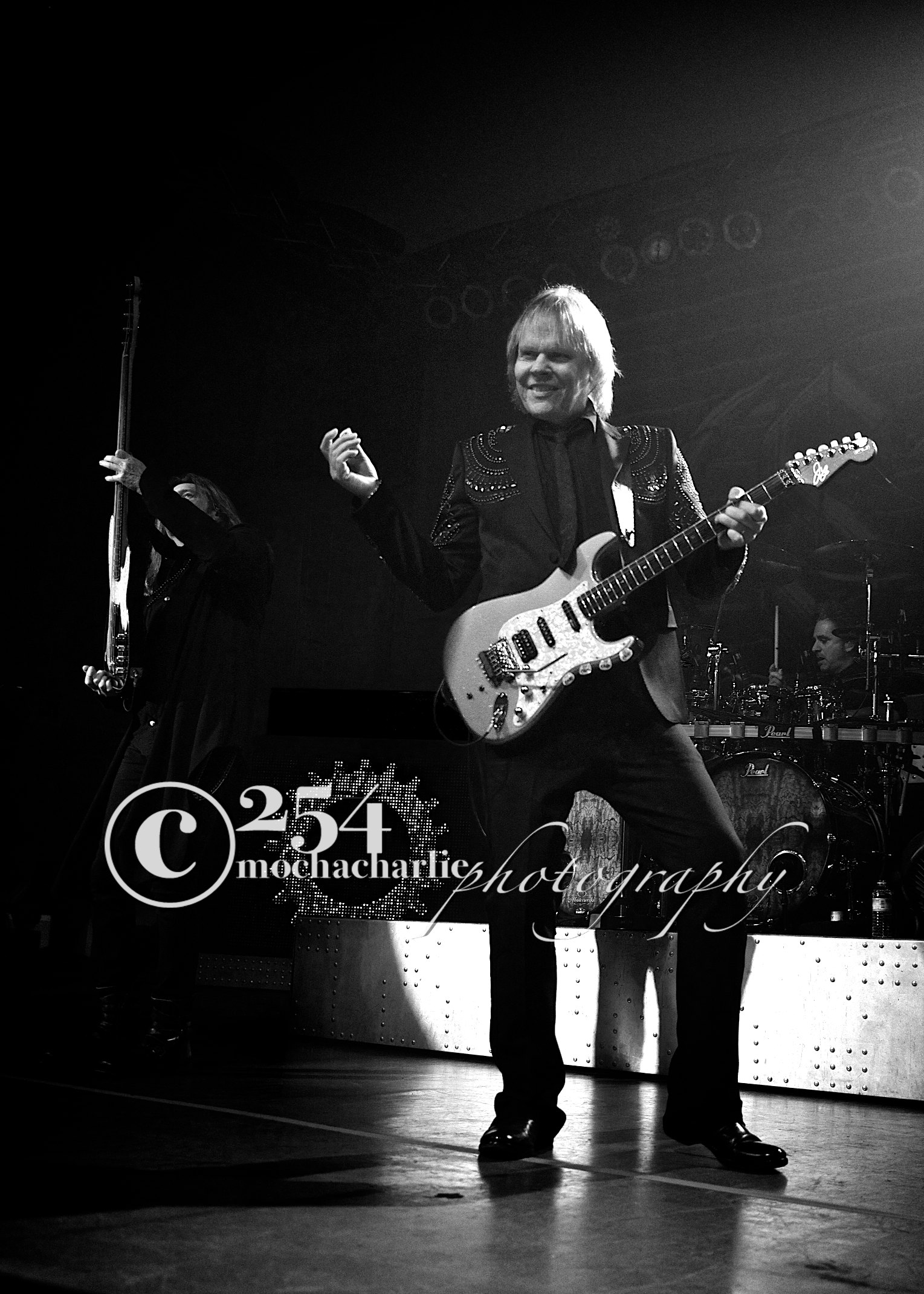 STYX live at The D & R in Aberdeen (Photo by Mocha Charlie)