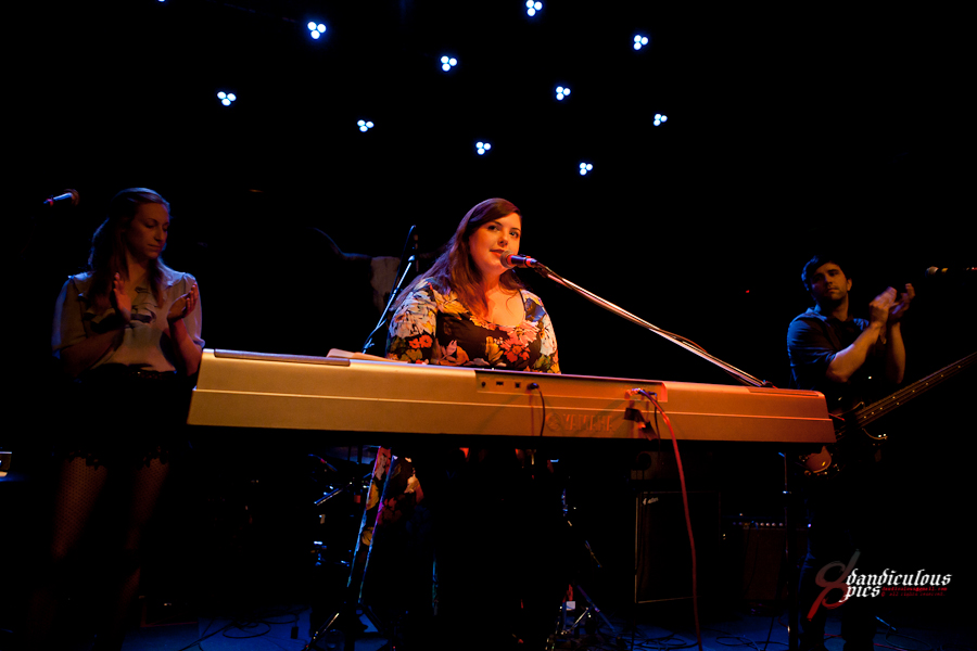Oso Benefit: Mary Lambert Live at Tractor Tavern (Photo by Dan Rogers)