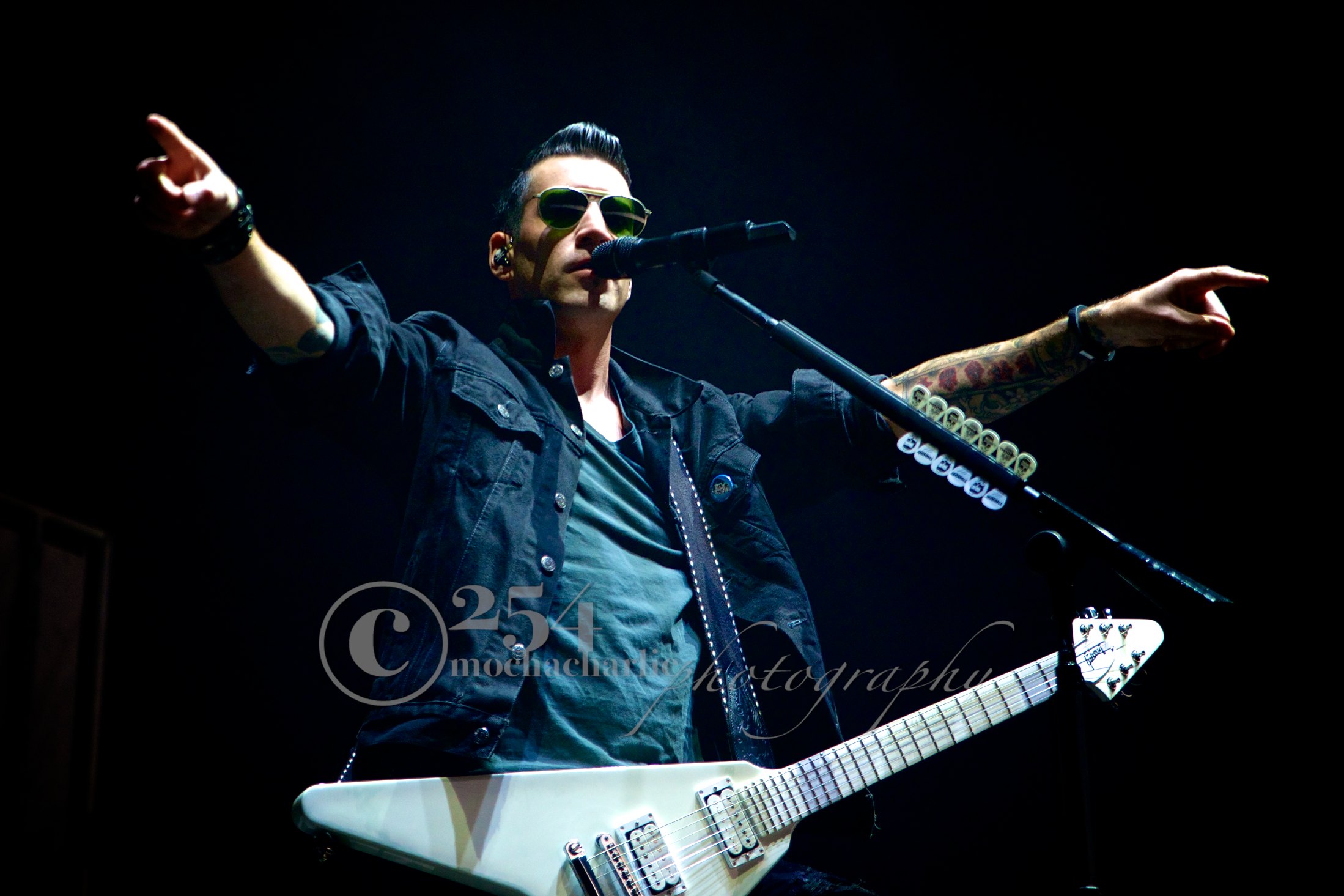 Theory of a Deadman at Uproar (Photo by Mocha Charlie)