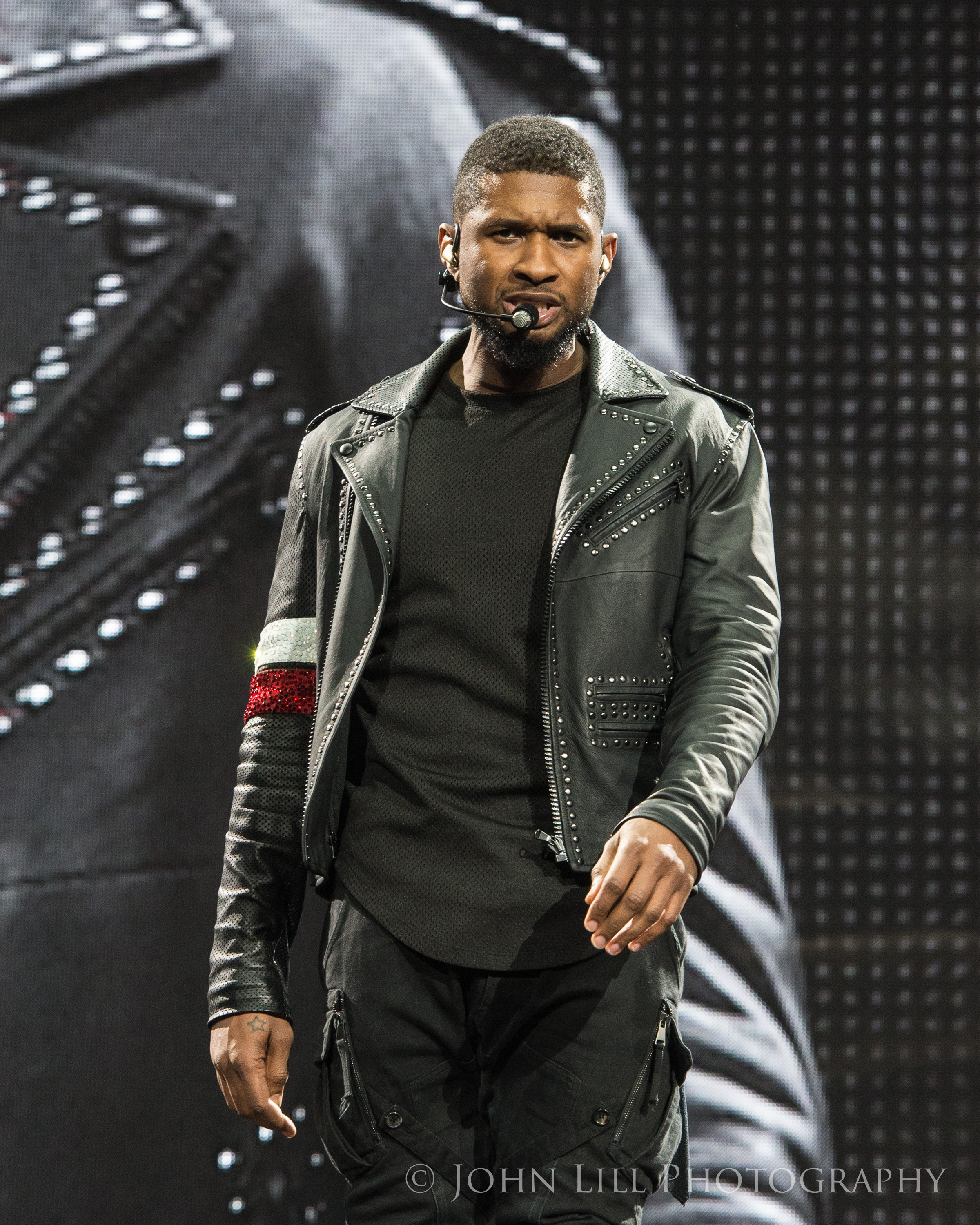 Usher performs at Key Arena. Photo by John Lill