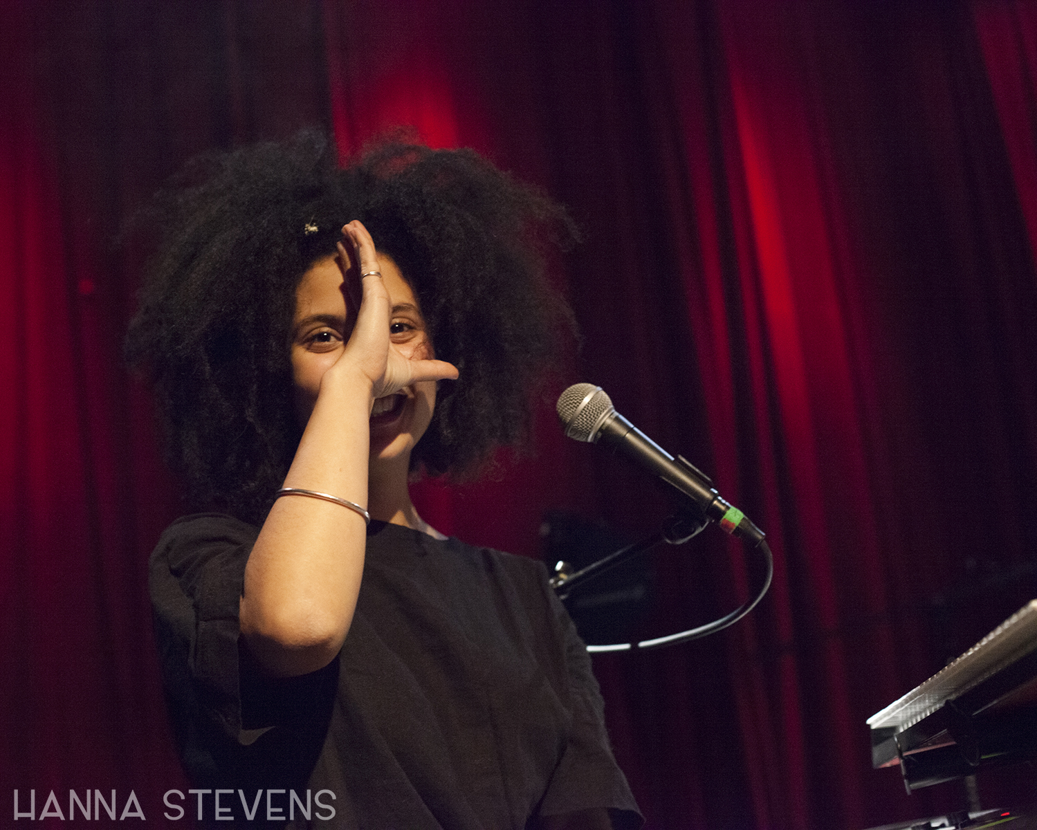 Ibeyi performs at Neumos (Photo by Hanna Stevens)