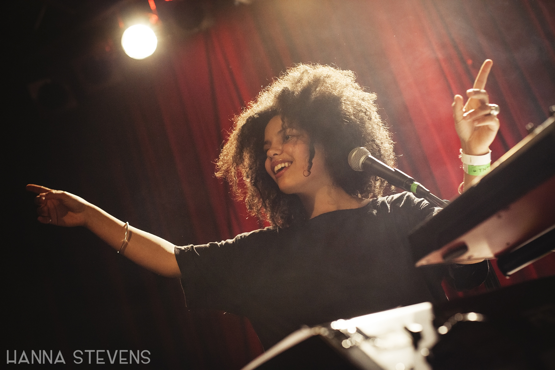 Ibeyi performs at Neumos (Photo by Hanna Stevens)