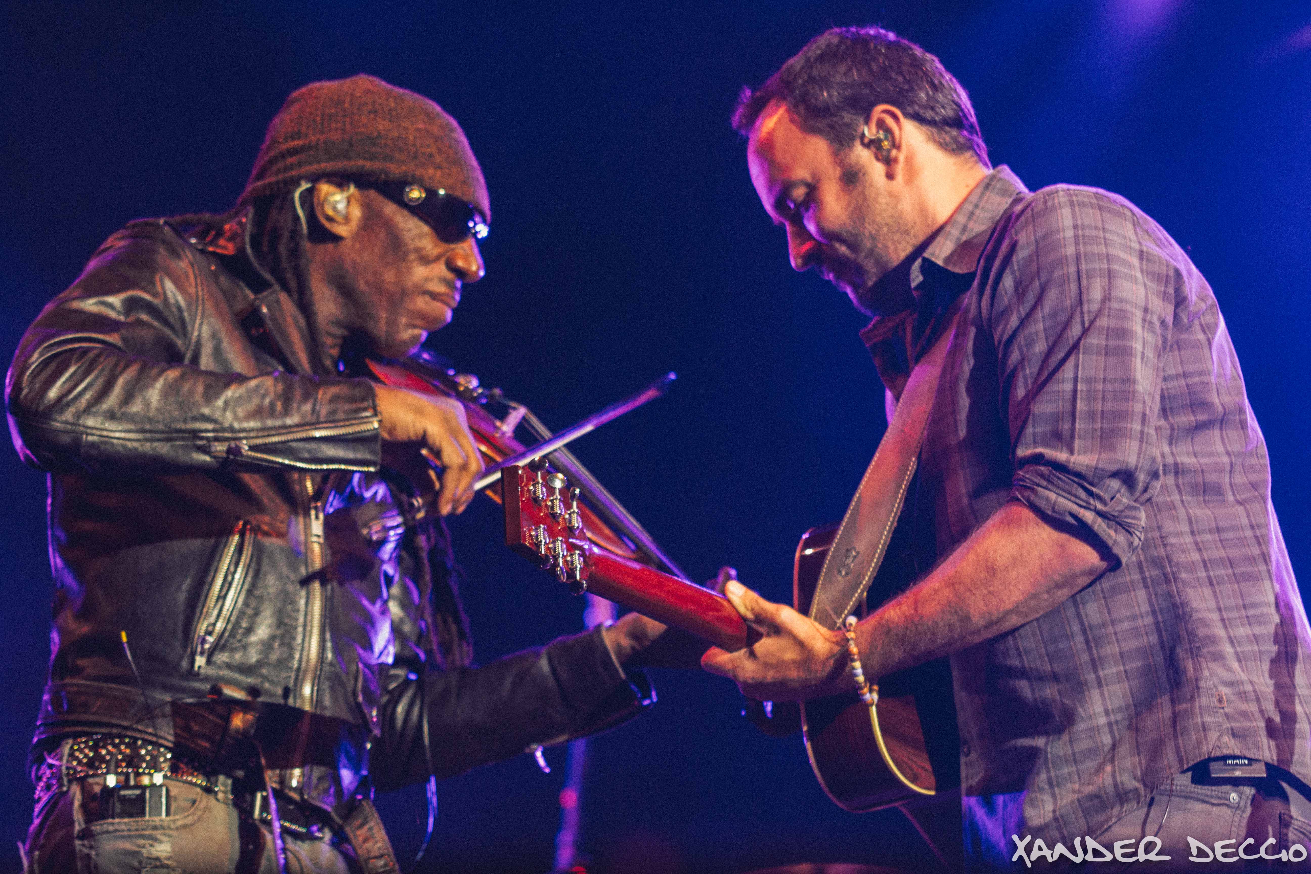 Boyd Tinsley and Dave Matthews of Dave Matthews Band jam out during their show at The Gorge. Photo by Xander Deccio